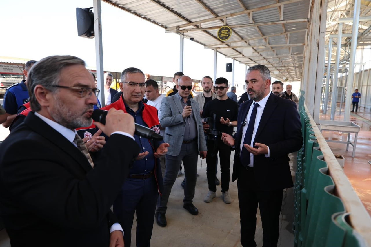 PURSAKLAR BELEDİYESİ, KURBAN BAYRAMI ÖNCESİNDE VATANDAŞLARIN KURBAN İBADETLERİNİ SAĞLIKLI...