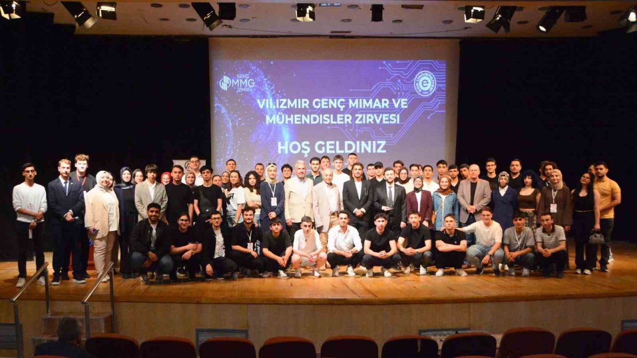 "7. İZMİR GENÇ MİMAR VE MÜHENDİSLER ZİRVESİ", SEKTÖRÜN ÖNCÜ İSİMLERİNİ VE GELECEĞİN MÜHENDİSLERİNİ...