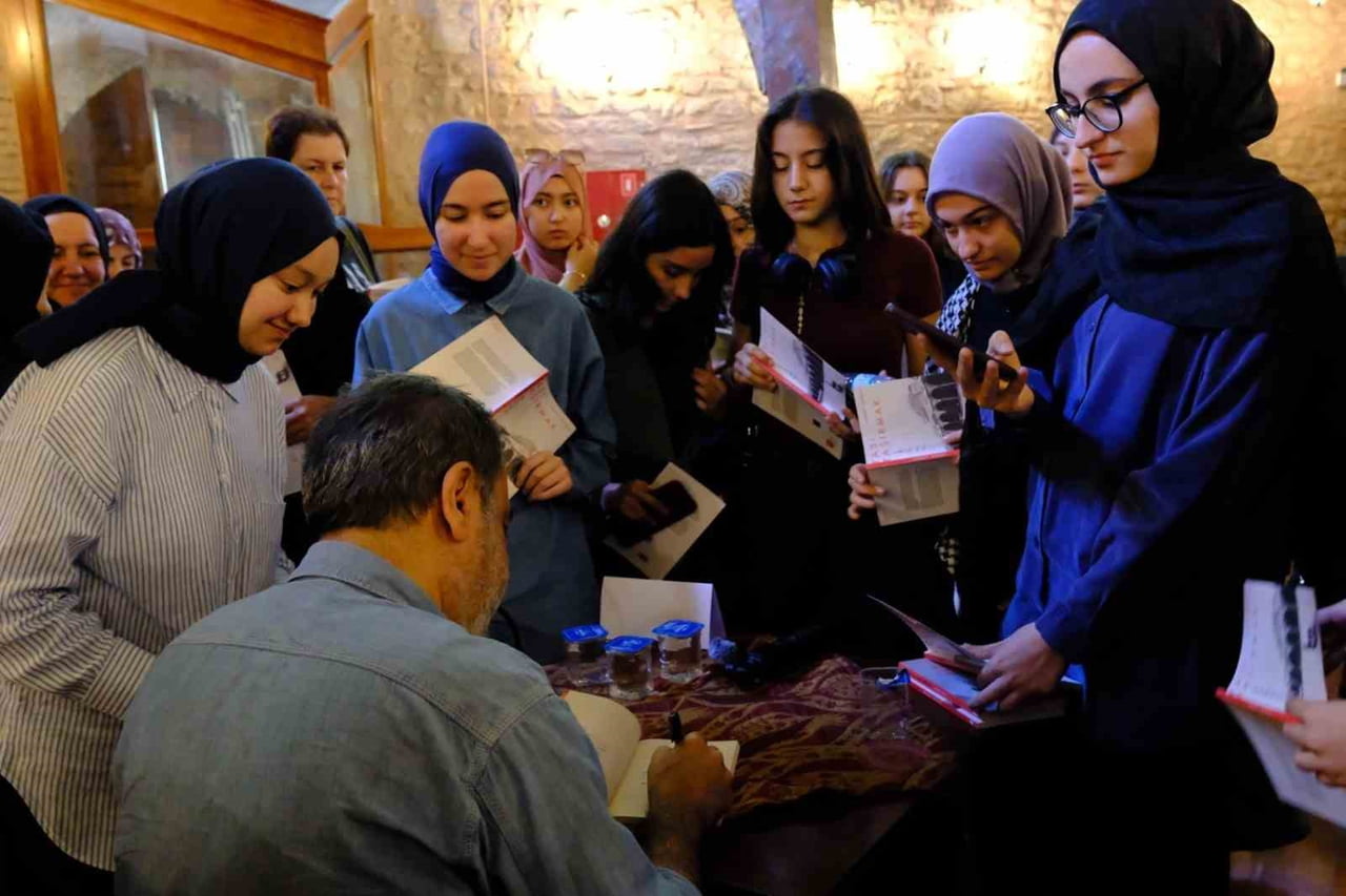 "KÜTÜPHANEM KOCAELİ" ÜYELERİ, "BİR KİTAP, BİR ŞEHİR, BİR YAZAR PROJESİ" KAPSAMINDA İSTANBUL'DA...