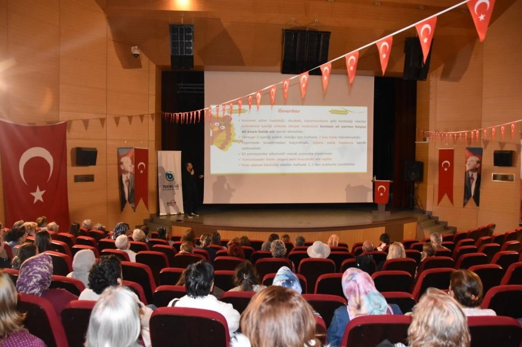 "SAĞLIKLI VE DENGELİ BESLENMENİN ÖNEMİ" PROGRAMI MURATLI İLÇESİNDE GERÇEKLEŞTİRİLDİ.