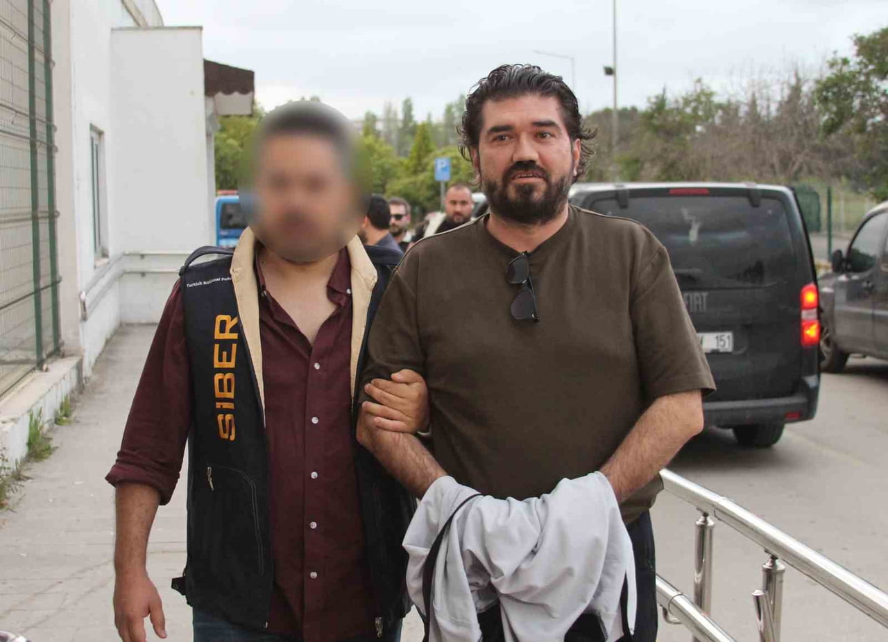 RASİM OZAN KÜTAHYALI (ARŞİV)