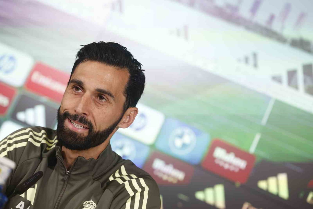 REAL MADRİD TEKNİK DİREKTÖRÜ ALVARO ARBELOA, LALİGA'NIN SON HAFTASINDA YARIN ATHLETİC BİLBAO İLE...
