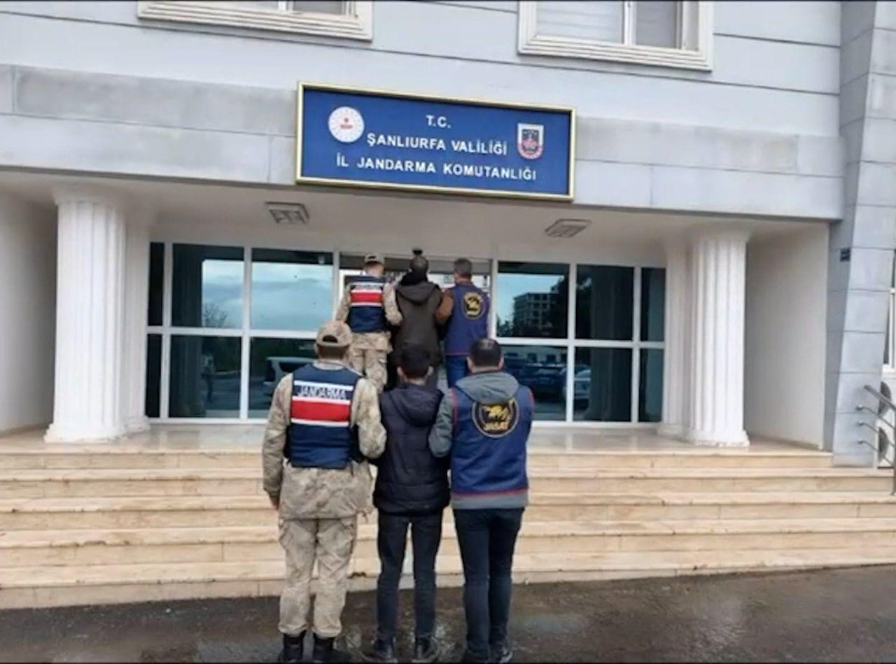 RESMİ BELGEDE SAHTECİLİĞE 2 GÖZALTI