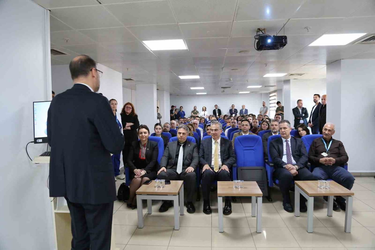 SAĞLIK BAKAN YARDIMCISI PROF. DR. NURULLAH OKUMUŞ, DİYARBAKIR’DA DÜZENLENEN IV. PEDİATRİK KARDİYAK...