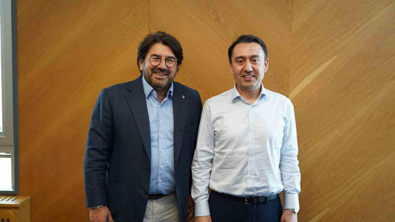 ŞAHİNKAYA EĞİTİM KURUMLARI TARAFINDAN DÜZENLENEN 'TEA&TALK YAŞAMDAN DERSLER' KONFERANSLARI, FARKLI...