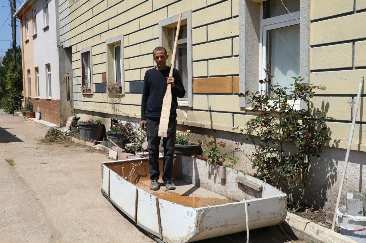 SAKARYA’DA ETKİLİ OLAN YAĞIŞLARIN ARDINDAN MEYDANA GELEN TAŞKINLAR SEBEBİYLE BAZI BÖLGELER SULAR...