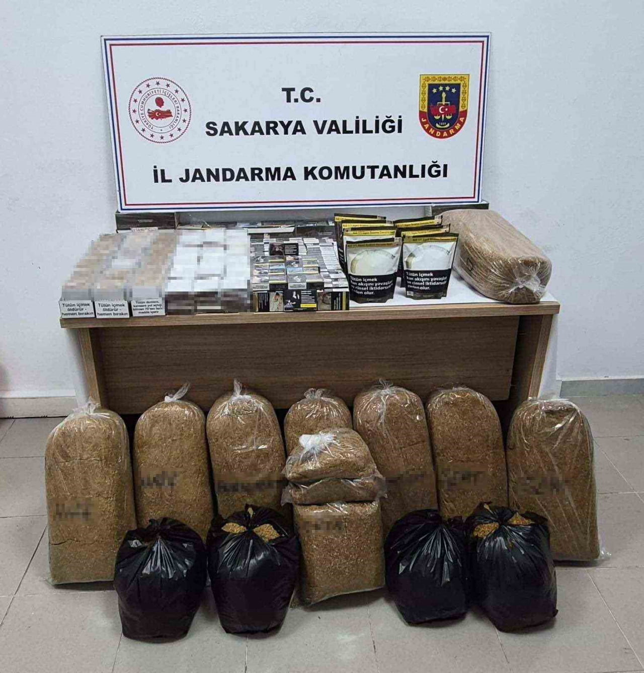 SAKARYA’DA JANDARMA EKİPLERİNİN İKİ İLÇEDE DÜZENLEDİĞİ KAÇAKÇILIK OPERASYONUNDA 2 ŞÜPHELİ...