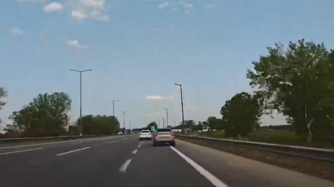 SAKARYA MERKEZLİ DÜZENLENEN UYUŞTURUCU OPERASYONUNDA, İSTANBUL’DAN SEVK EDİLEN VE YAKLAŞIK 3...