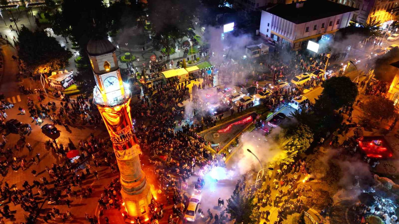 ŞAMPİYONLUK KUTLAMALARINDAN DRON GÖRÜNTÜSÜ