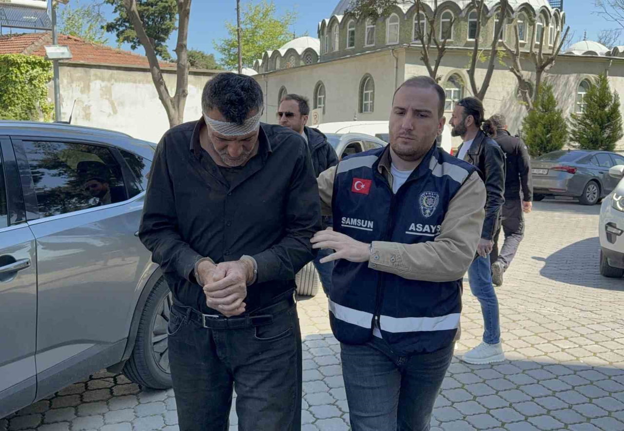 SAMSUN'DA İNŞAATTA KULLANILAN KAZIKLARIN İZİNSİZ ALINDIĞI İDDİASIYLA ÇIKAN KAVGADA 1'İ AĞIR 2...