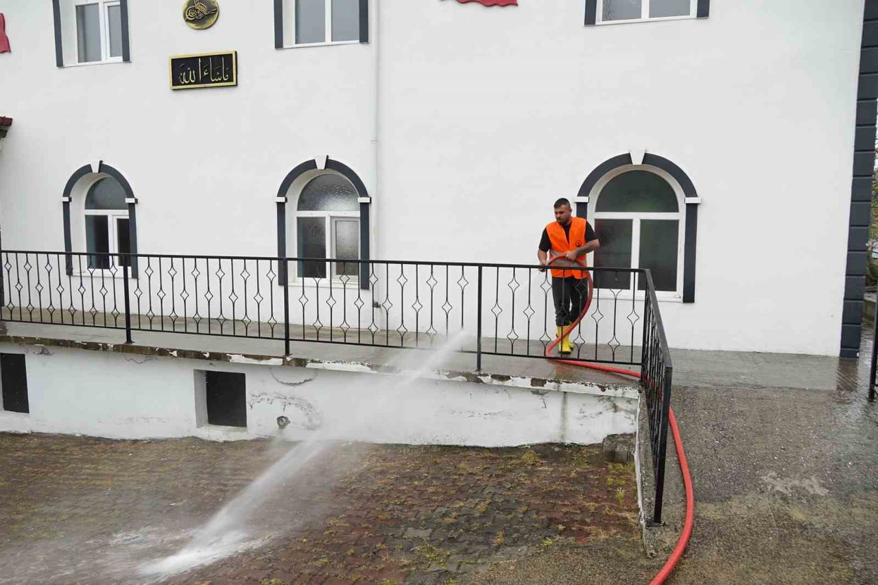 SAMSUN'UN ATAKUM BELEDİYESİ EKİPLERİ, VATANDAŞLARIN KURBAN BAYRAMI'NI RAHAT BİR ŞEKİLDE...