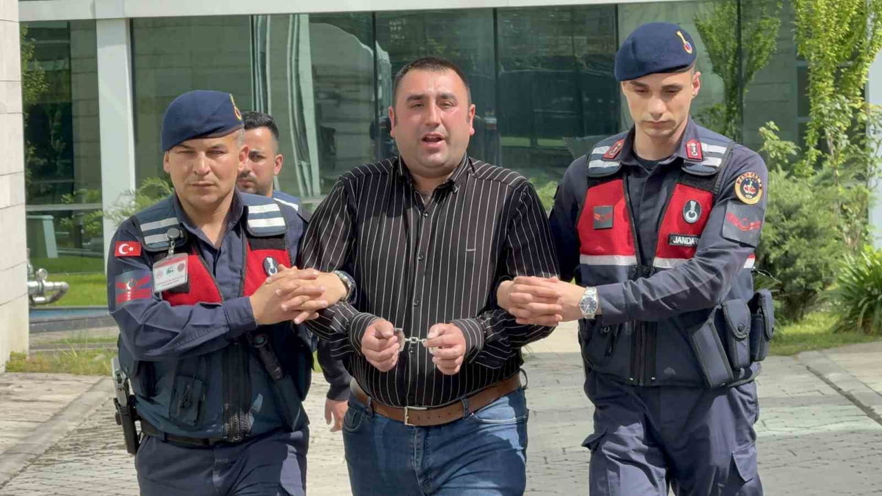 SAMSUN'UN İLKADIM İLÇESİNDE TARTIŞTIĞI BABASINI TABANCAYLA 8 YERİNDEN VURARAK ÖLDÜRDÜKTEN SONRA...