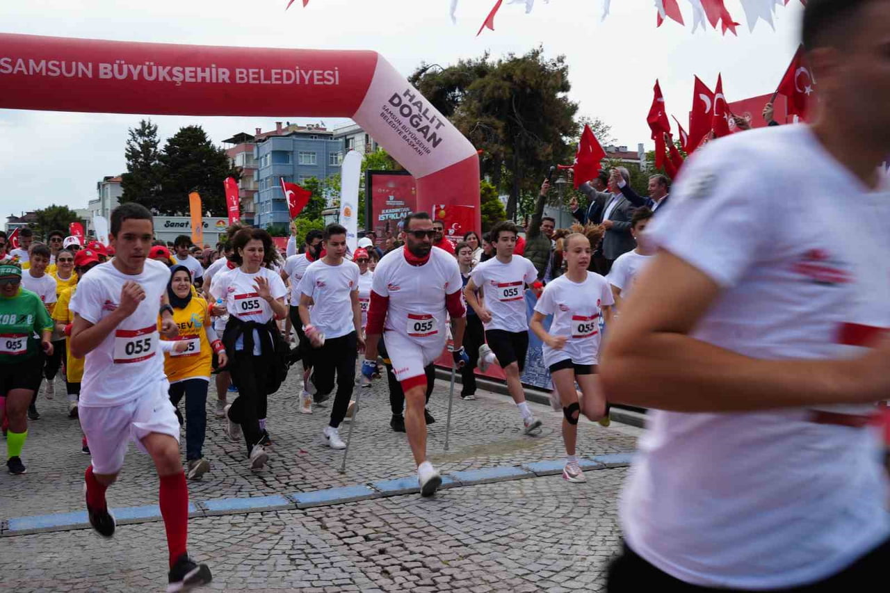 SAMSUN BÜYÜKŞEHİR BELEDİYESİ ÖNCÜLÜĞÜNDE, 19 MAYIS ATATÜRK’Ü ANMA, GENÇLİK VE SPOR BAYRAMI KUTLAMA...