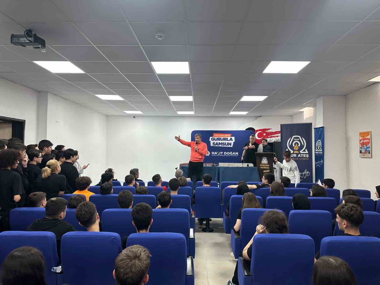 SAMSUN BÜYÜKŞEHİR BELEDİYESİ TARAFINDAN DÜZENLENEN ‘PETEK GENÇ KARİYER BULUŞMALARI’ VE “PETEK GENÇ...