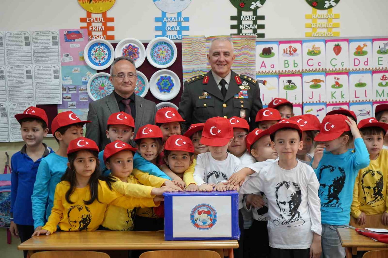 SAMSUN’DA DAHA ÖNCEDEN MEHMETÇİKLERE MEKTUP YAZAN İLKOKUL 1. SINIF ÖĞRENCİLERİNİN MEKTUPLARINA...