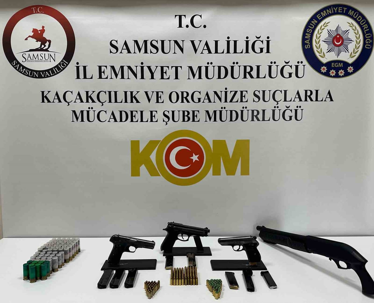 SAMSUN’DA POLİS EKİPLERİ TARAFINDAN CANİK VE TEKKEKÖY İLÇELERİNDE DÜZENLENEN RUHSATSIZ SİLAH...