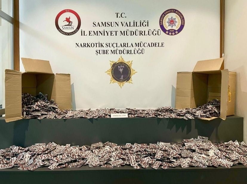 SAMSUN’UN ATAKUM İLÇESİNDE NARKOTİK EKİPLERİ TARAFINDAN DÜZENLENEN OPERASYONDA 24 BİN 600 ADET...