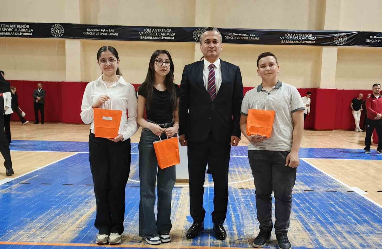 SAMSUN’UN BAFRA İLÇESİNDE, 19 MAYIS ATATÜRK’Ü ANMA, GENÇLİK VE SPOR BAYRAMI’NIN 107. YIL DÖNÜMÜ...
