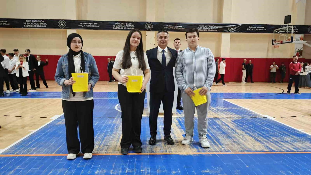 SAMSUN’UN BAFRA İLÇESİNDE, 19 MAYIS ATATÜRK’Ü ANMA, GENÇLİK VE SPOR BAYRAMI’NIN 107. YIL DÖNÜMÜ...