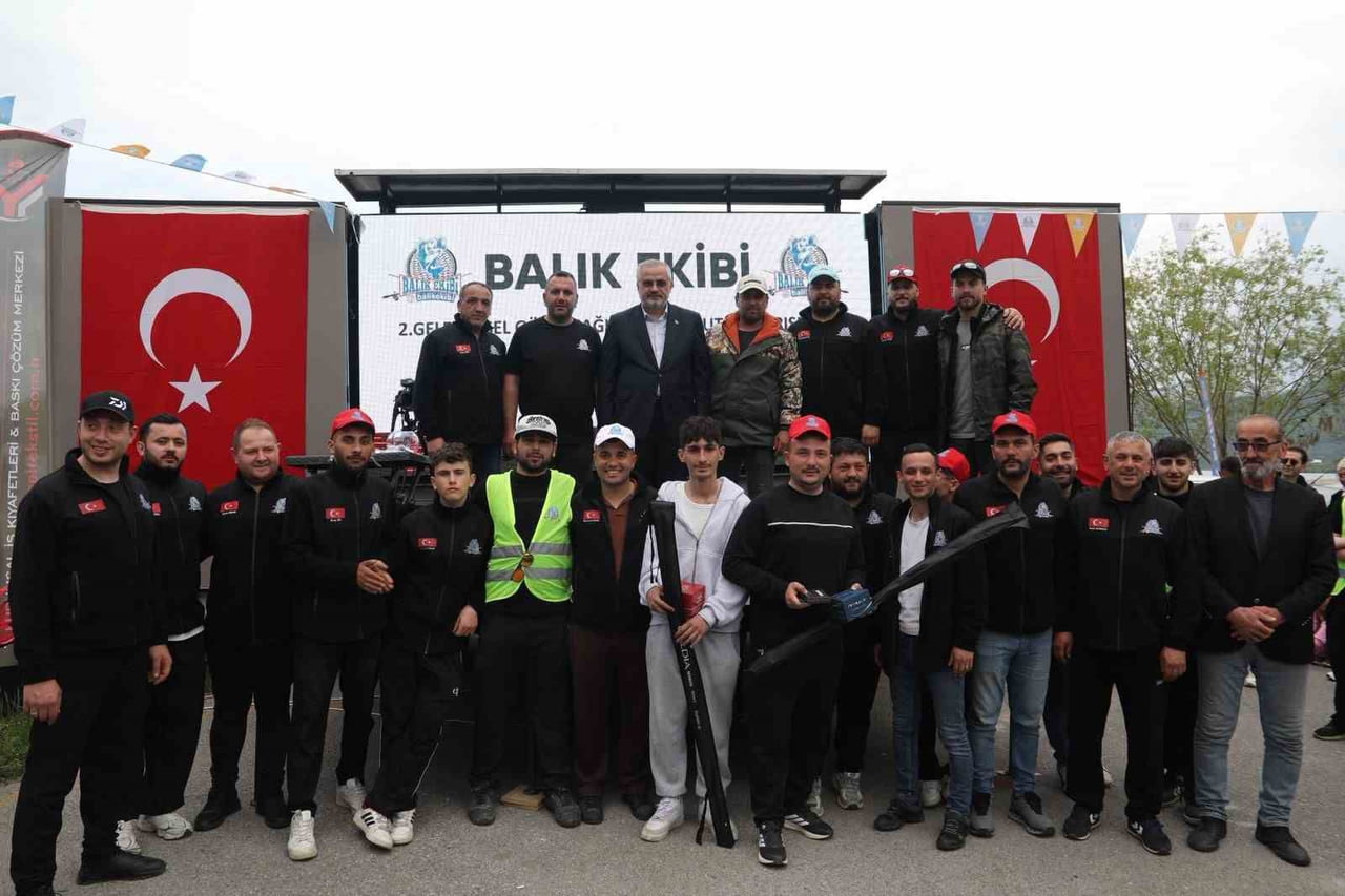 SAMSUN’UN BAFRA İLÇESİNDE DÜZENLENEN 2. GELENEKSEL BALIK EKİBİ GÖKKUŞAĞI ALABALIK TUTMA...