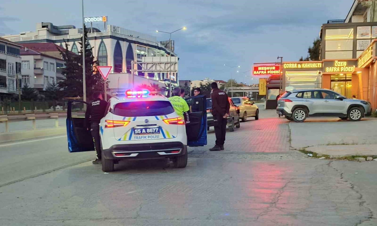 SAMSUN’UN BAFRA İLÇESİNDE MEYDANA GELEN TRAFİK KAZASINDA 1 KİŞİ YARALANDI.