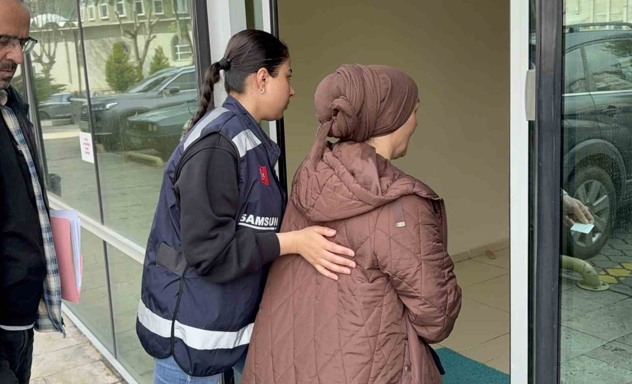 SAMSUN’UN CANİK İLÇESİNDE  3 ÇOCUK ANNESİ F.A.(45), YEĞENİNİN EVİNDEN YAKLAŞIK 750 BİN LİRA...