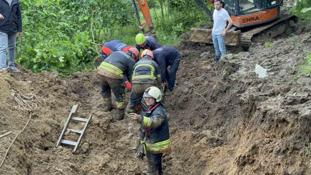 SAMSUN’UN SALIPAZARI İLÇESİNDE FINDIK BAHÇESİNDE DEFİNE ARAMAK İÇİN YAPILAN KAZIDA MEYDANA GELEN...