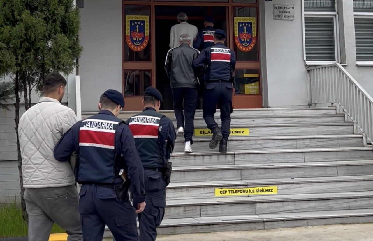 SAMSUN’UN TEKKEKÖY İLÇESİNDE JANDARMA EKİPLERİ TARAFINDAN DÜZENLENEN UYUŞTURUCU OPERASYONUNDA ÇOK...