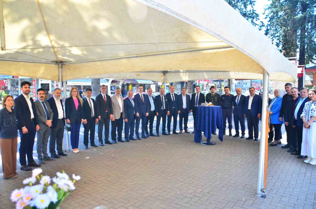 SAMSUN’UN TERME İLÇESİNDE KURBAN BAYRAMI DOLAYISIYLA RESMİ PROTOKOL BAYRAMLAŞMASI DÜZENLENDİ....
