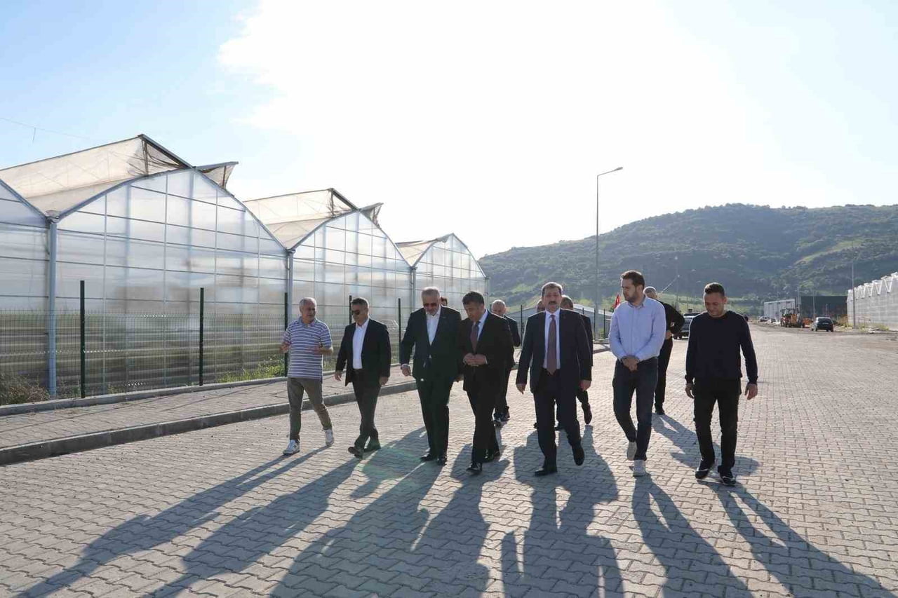SAMSUN VALİSİ ORHAN TAVLI, SAMSUN BÜYÜKŞEHİR BELEDİYE BAŞKANI HALİT DOĞAN VE BERABERİNDEKİ HEYET...