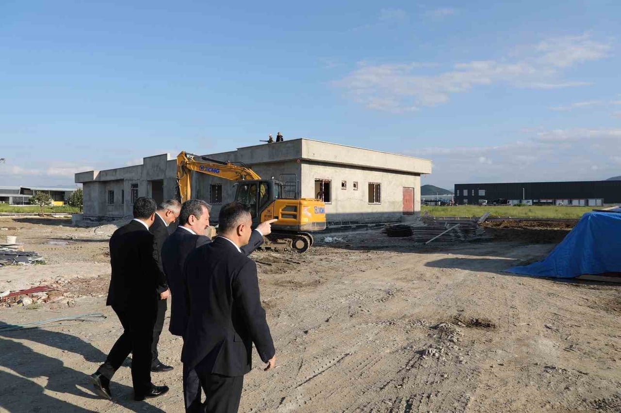 SAMSUN VALİSİ ORHAN TAVLI, SAMSUN BÜYÜKŞEHİR BELEDİYE BAŞKANI HALİT DOĞAN VE BERABERİNDEKİ HEYET...