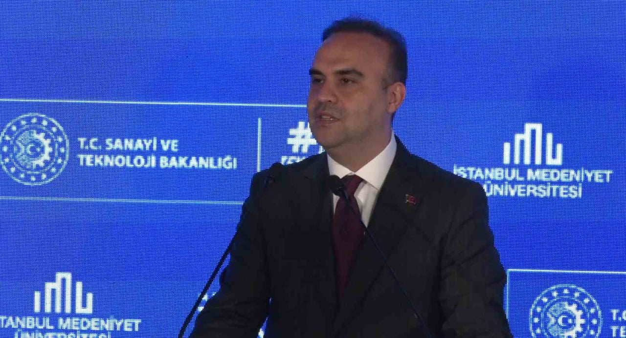 SANAYİ VE TEKNOLOJİ BAKANI MEHMET FATİH KACIR PROGRAMDA KONUŞMA YAPTI