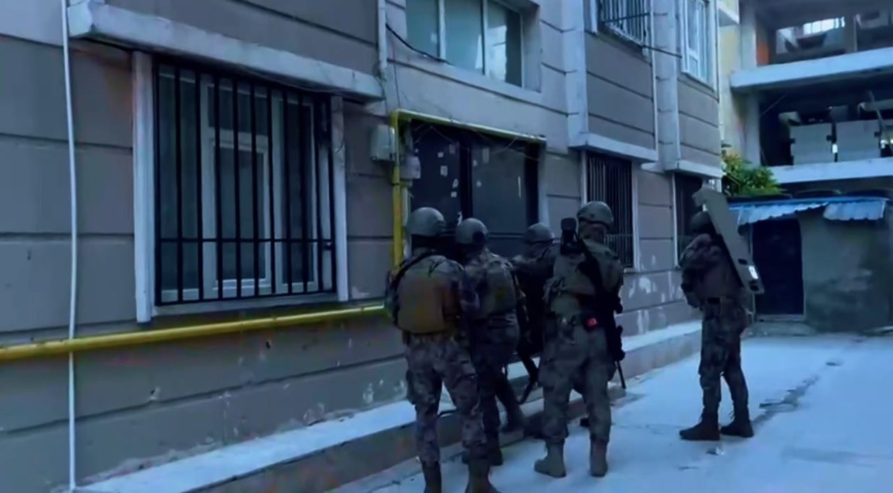 ŞANLIURFA’DA SUÇ ÖRGÜTÜNE OPERASYON: 21 GÖZALTI