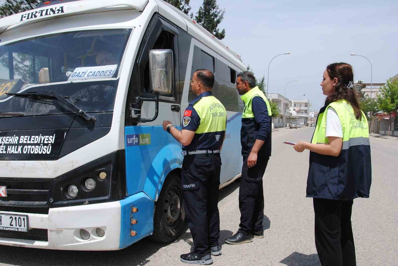 ŞANLIURFA’DA TOPLU TAŞIMA ARAÇLARI DENETLENDİ