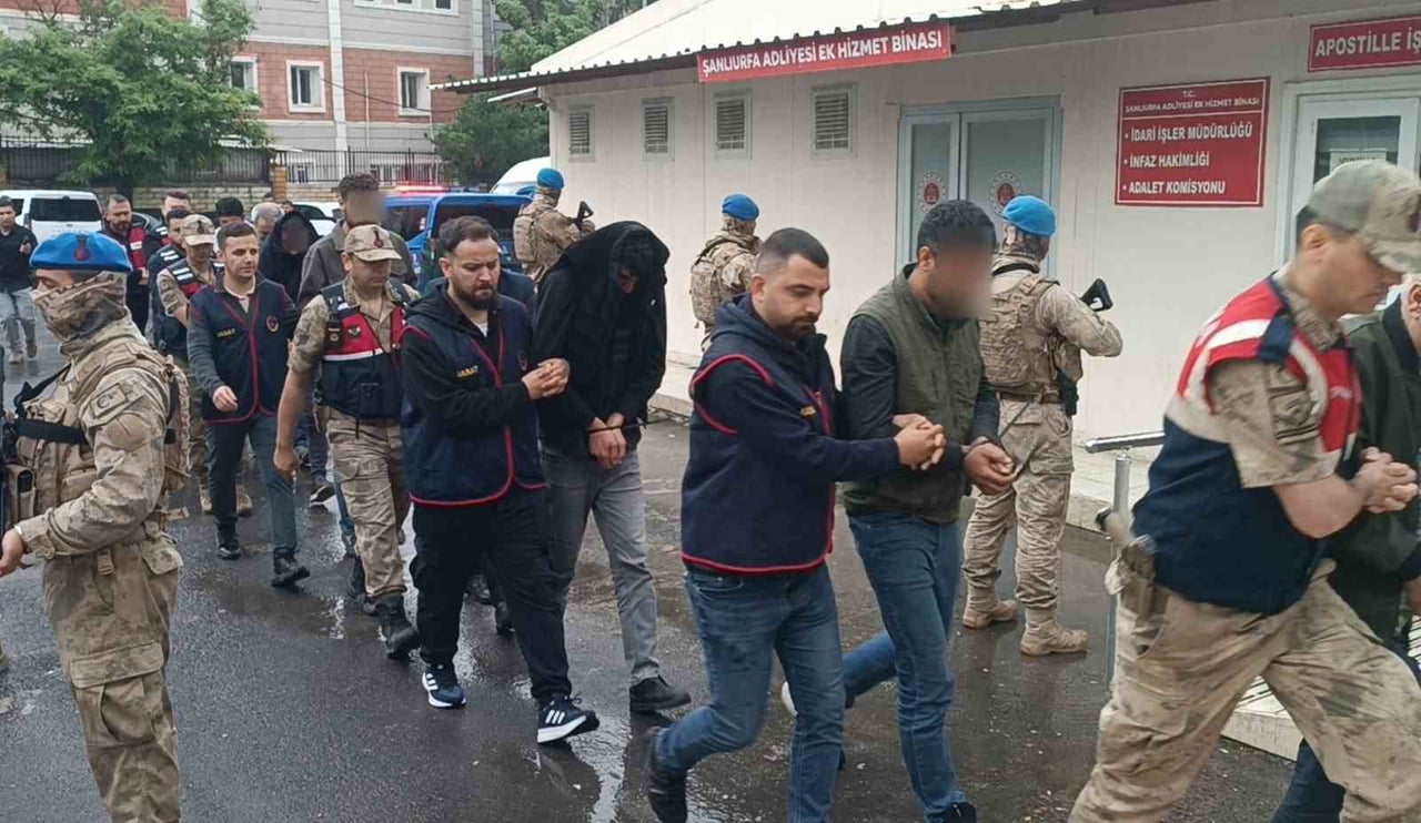 ŞANLIURFA MERKEZLİ 7 İLDE DÜZENLENEN SAHTE ÇÜRÜK RAPORU OPERASYONUNDA 44 ŞÜPHELİ GÖZALTINA...