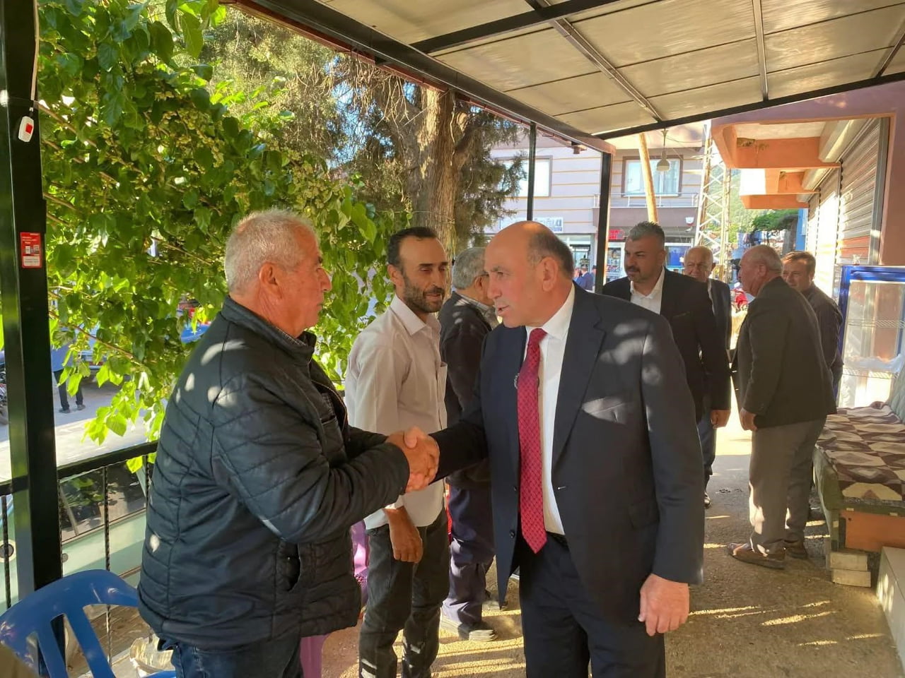 SARIGÖL BELEDİYE BAŞKANI TAHSİN AKDENİZ, KURBAN BAYRAMI NAMAZINI SARIGÖL İLÇESİNE BAĞLI AFŞAR...