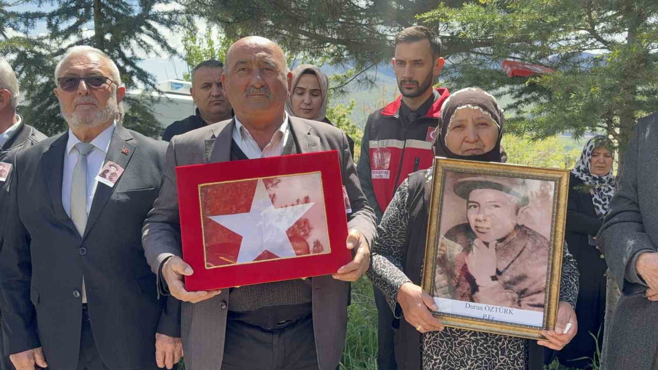 ŞEHİDİN OĞLU HALİT ÖZTÜRK VE ŞEHİDİN KIZI KEZİBAN ÖZTÜRK