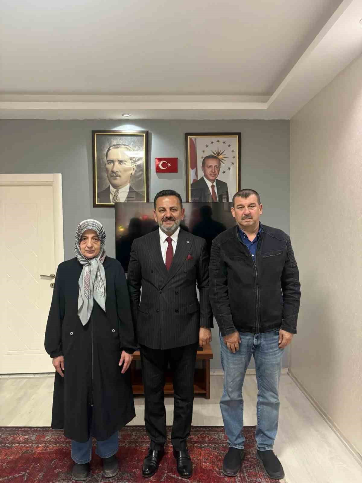 ŞEHİT AİLESİNDEN ANLAMLI ZİYARET