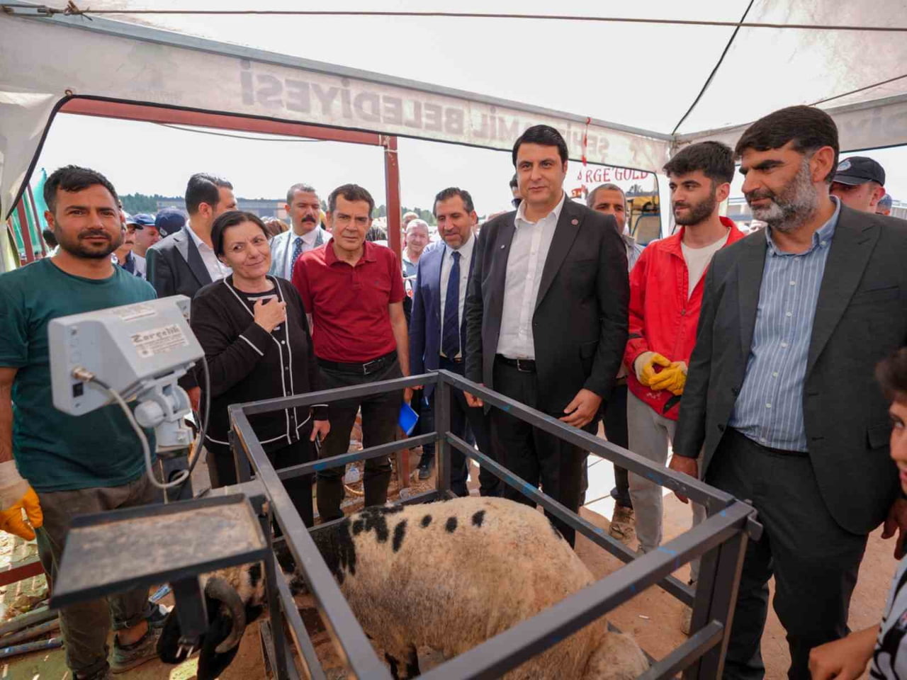 ŞEHİTKAMİL’DE KURBAN BAYRAMI HAZIRLIKLARI TAMAMLANDI