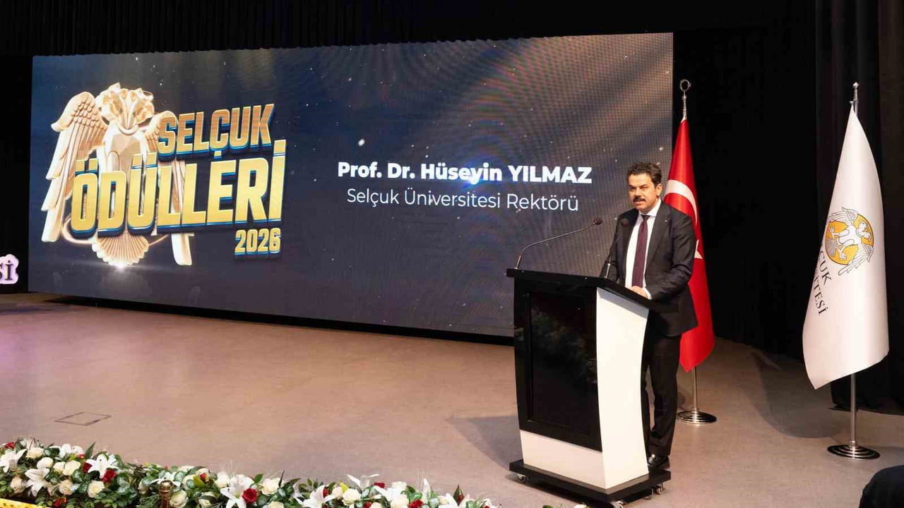 SELÇUK ÜNİVERSİTESİ (SÜ) TARAFINDAN DÜZENLENEN "SELÇUK ÜNİVERSİTESİ ÖDÜLLERİ TÖRENİ"NDE AKADEMİK...