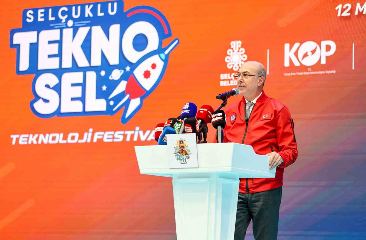 SELÇUKLU BELEDİYE BAŞKANI AHMET PEKYATIRMACI, "YİNE ÇOK BÜYÜK BİR COŞKU, ÖĞRENCİLERİMİZİN ÇOK...