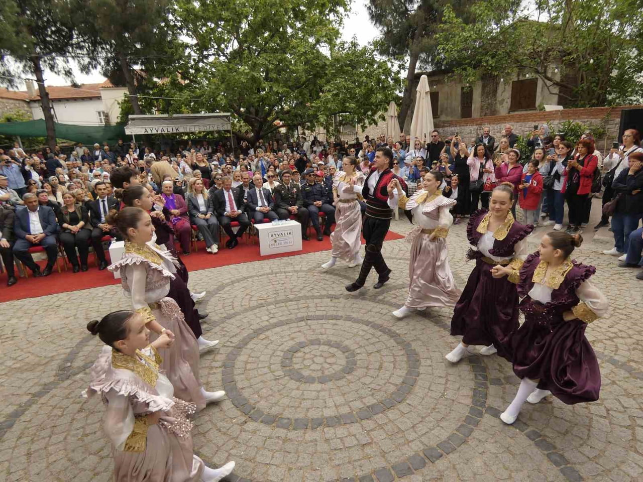 ŞENLİKLERDE ÇEŞİTLİ GÖSTERİLER SUNULDU