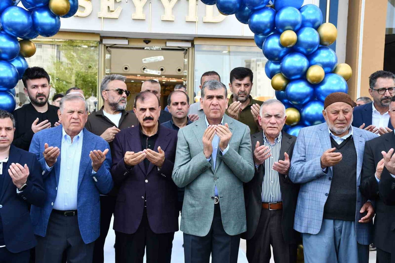 SEYYİD MÜCEVHERAT 3’ÜNCÜ ŞUBESİNİ HİZMETE AÇTI