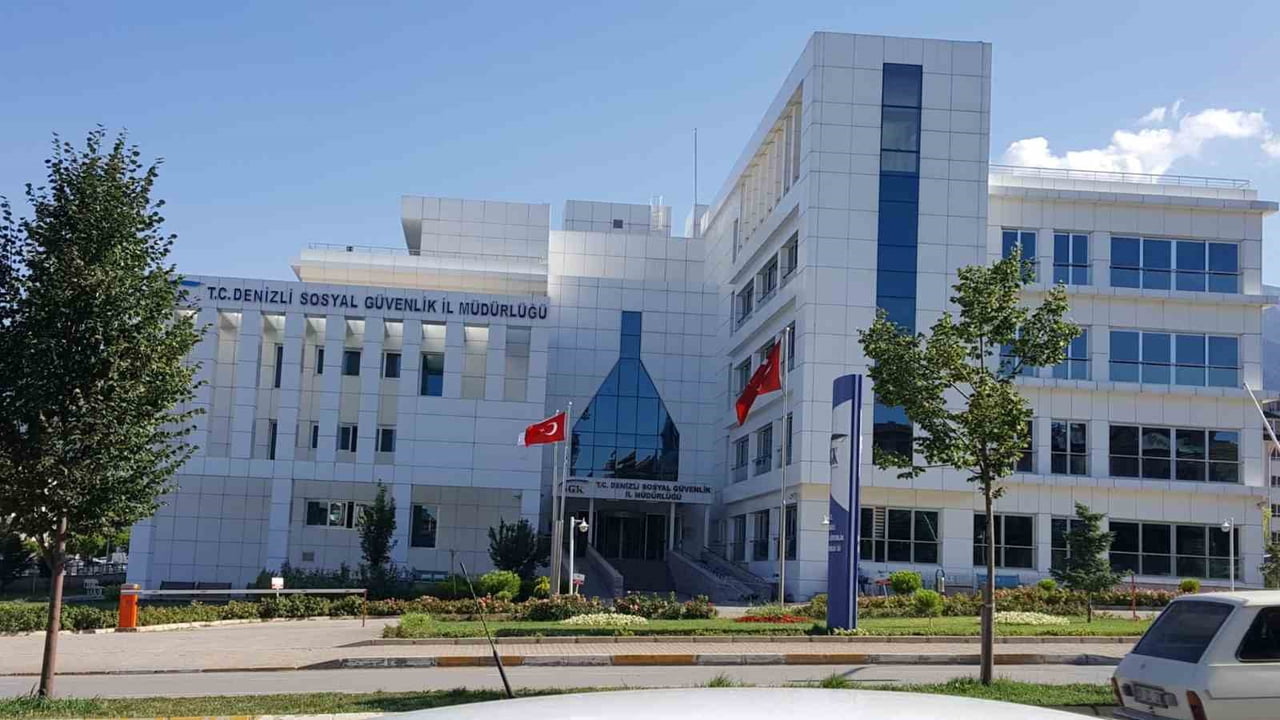 SGK HAFTASINDA ‘SİGORTA İLE İŞ GÜVENDE, İŞÇİ GÜVENDE; GELECEK GÜVENDE’  VURGUSU...