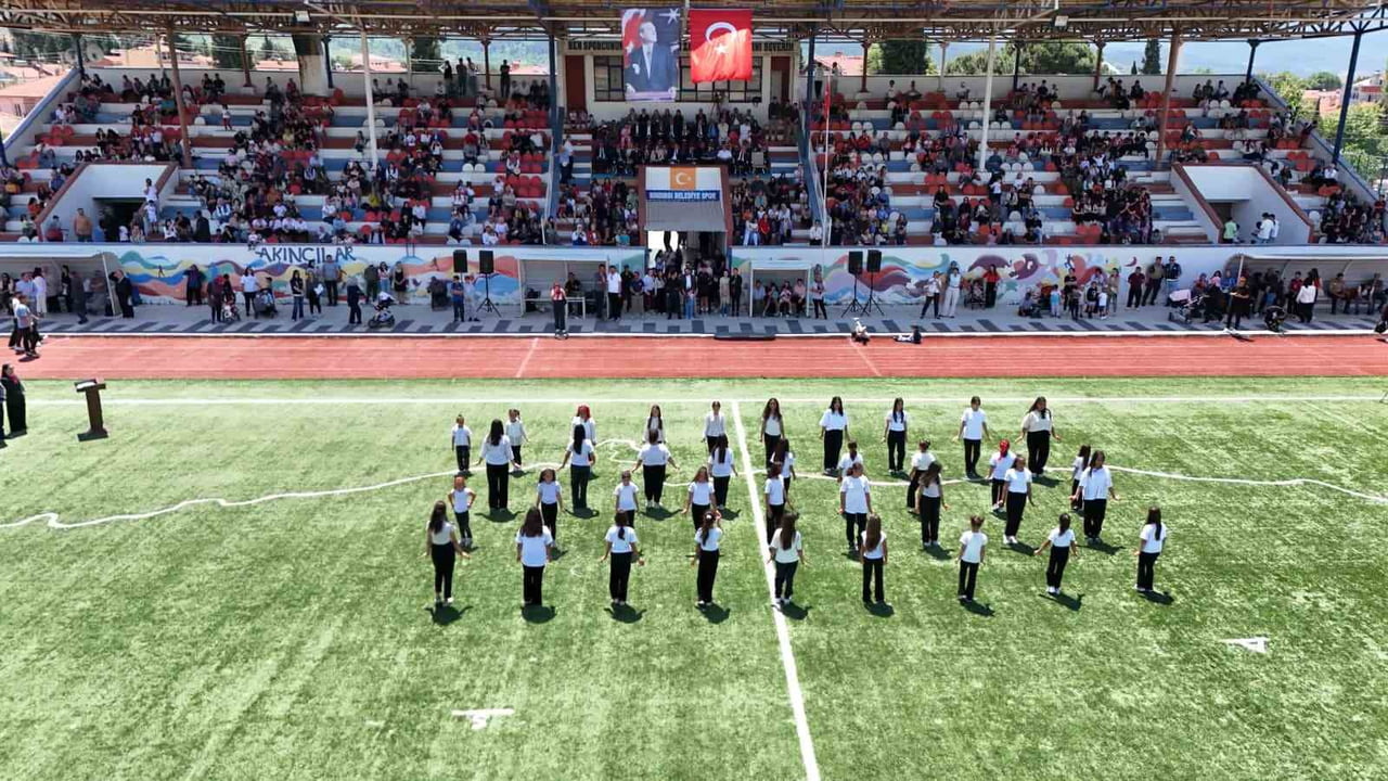 SINDIRGI'DA 19 MAYIS COŞKUSU YAŞANDI