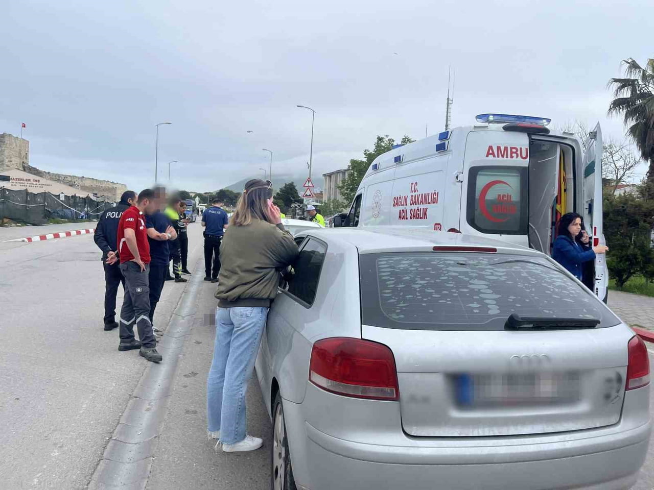 SİNOP’TA ÜÇ OTOMOBİLİN KARIŞTIĞI ZİNCİRLEME TRAFİK KAZASINDA 5 YAŞINDAKİ BİR ÇOCUK HAFİF ŞEKİLDE...