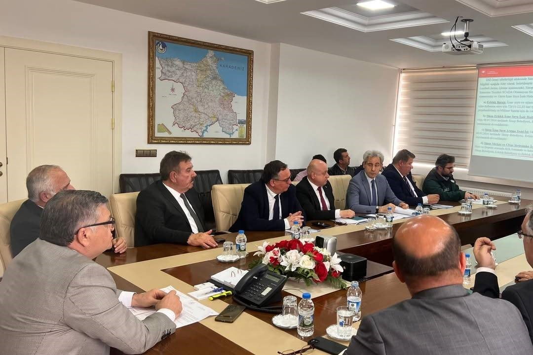 SİNOP VALİLİĞİ ÖNCÜLÜĞÜNDE, 2026 YILI YAZ AYLARINDA İÇME SUYU SORUNU YAŞANMAMASI AMACIYLA "SUDA...