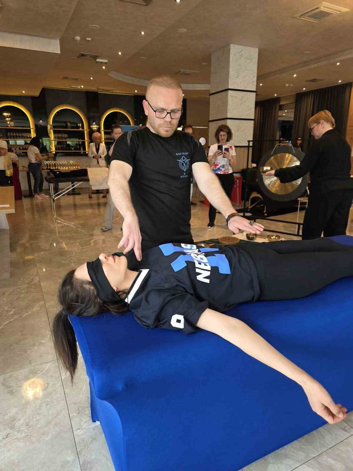 SIRBİSTAN’DA DÜZENLENEN 4. ULUSLARARASI MASAJ ŞAMPİYONASI’NA KATILAN PROFESYONEL MASAJ TERAPİSTİ...