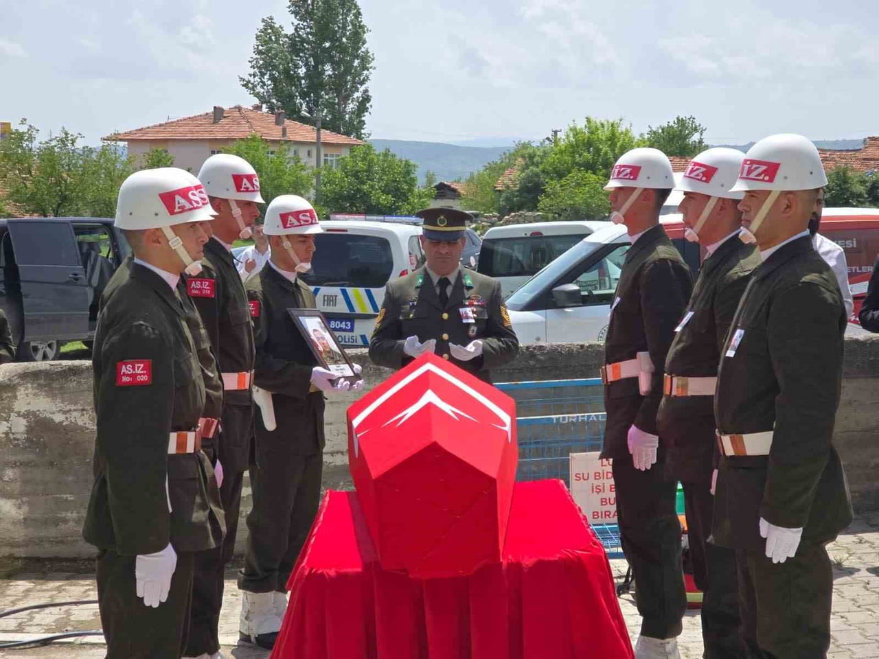 ŞIRNAK'IN BEYTÜŞŞEBAP İLÇESİNDE 3 EYLÜL 2012 TARİHİNE TERÖR SALDIRISINDA ŞEHİT DÜŞEN ER UĞUR...