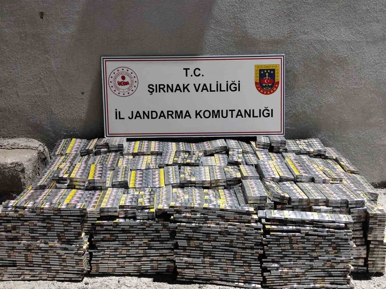 ŞIRNAK'TA BİR HAFTALIK OPERASYONLARDA 23 MİLYON 812 BİN LİRA DEĞERİNDE TARİHİ ESER VE GÜMRÜK...